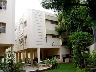 Vandana Hotel นาถดวารา ภายนอก รูปภาพ