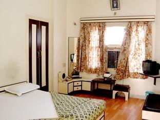 Vandana Hotel นาถดวารา ภายนอก รูปภาพ