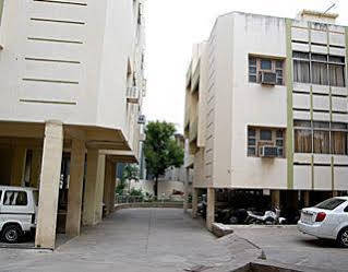 Vandana Hotel นาถดวารา ภายนอก รูปภาพ